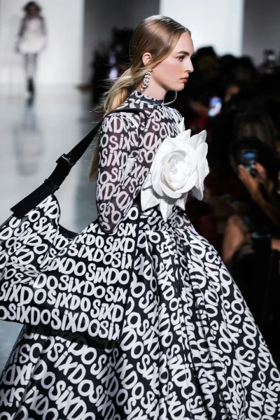 fashion-show 0109SIXDO NYFW foto KIENGCANTEAM.jpeg